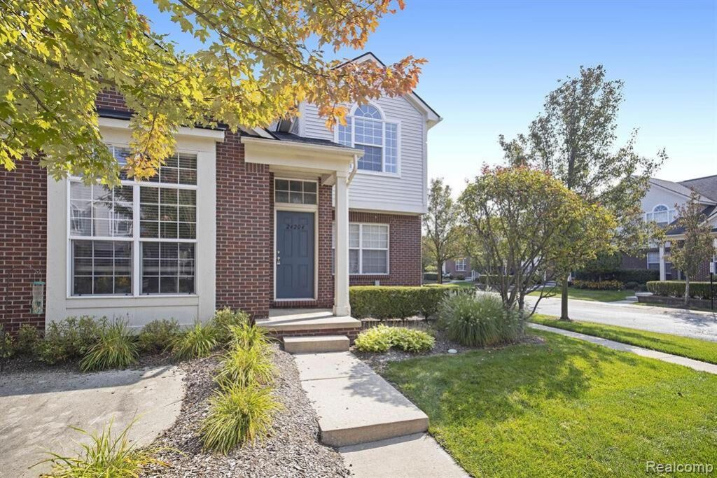 24204 Alexa Drive, Commerce Township, MI 48390 Main Photo