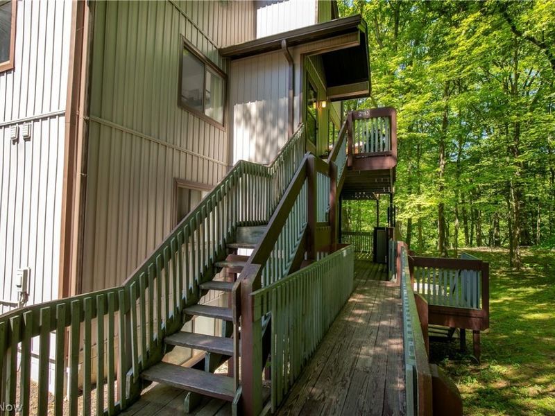 2153 Pinebrook Trail , Cuyahoga Falls, OH 44223 Photo 37