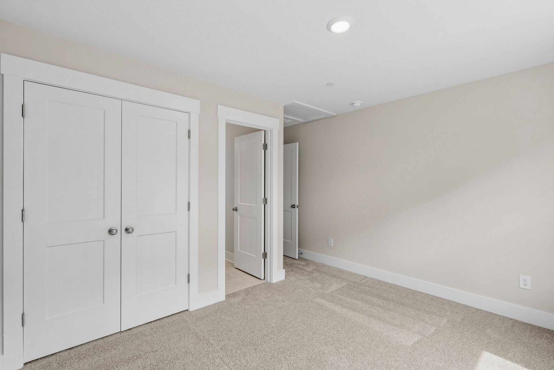 262 Newtown Creek Drive Photo 33