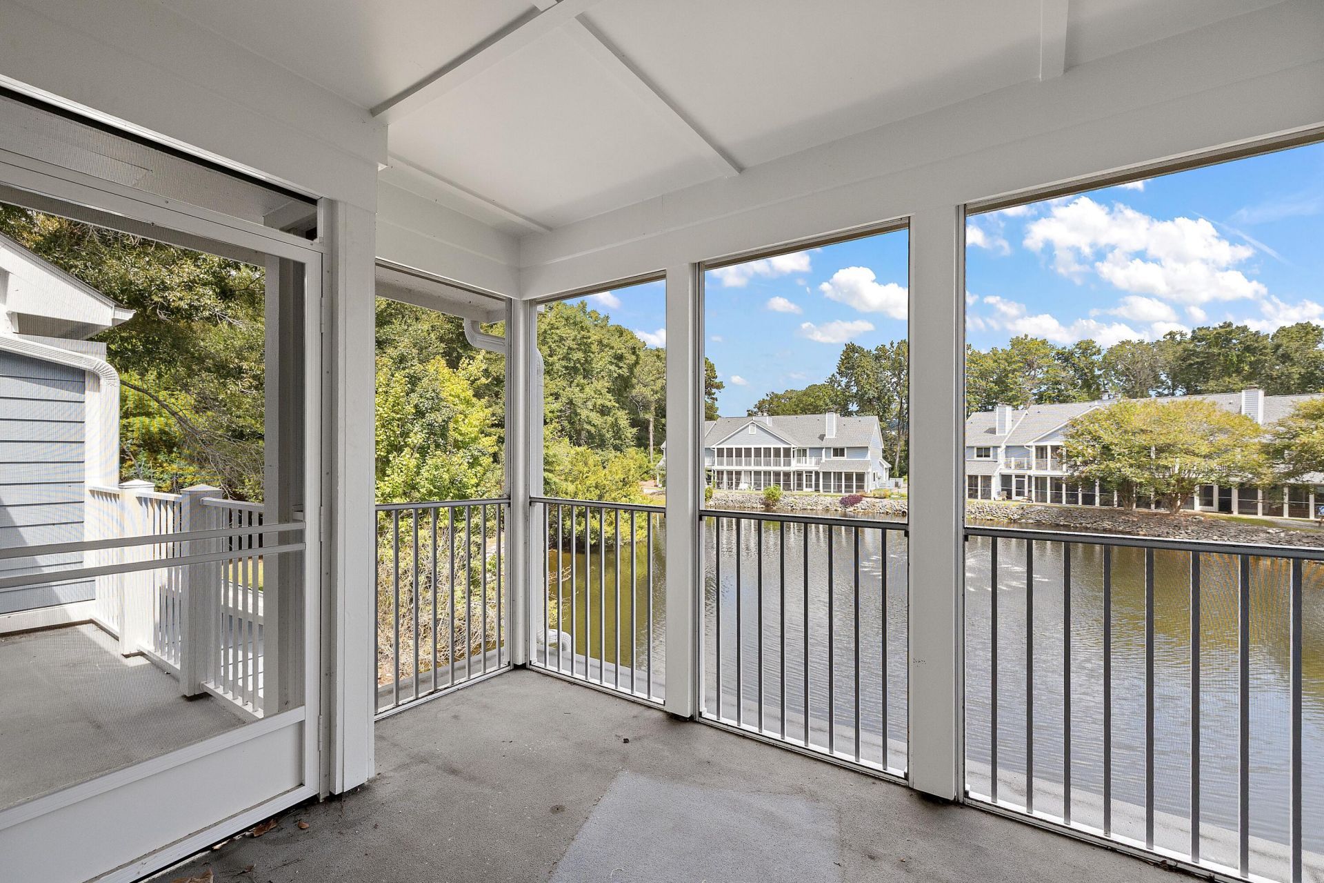 859 Sandlake Drive Photo 11