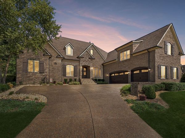 215 Higginson Pl S, Gallatin, TN 37066