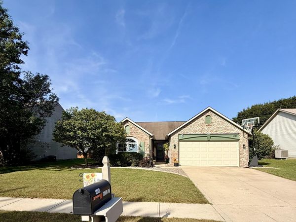 1480 Hedge Court, Greenfield, IN 46140