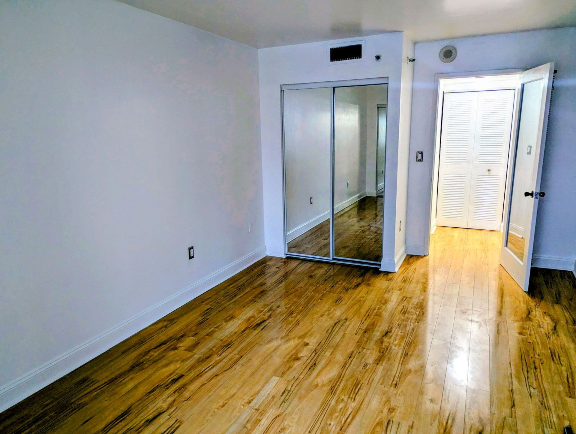 850 N Miami Avenue, Unit W-2202, Miami, FL 33136 Photo