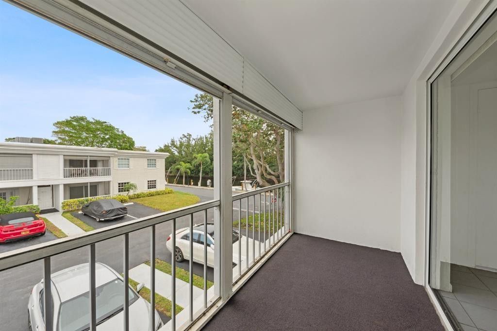 6449 Bay Club Drive, Unit 4, Fort Lauderdale, FL 33308 Photo