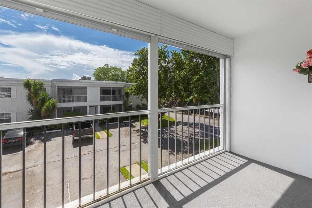 6449 Bay Club Drive, Unit 4, Fort Lauderdale, FL 33308 Photo