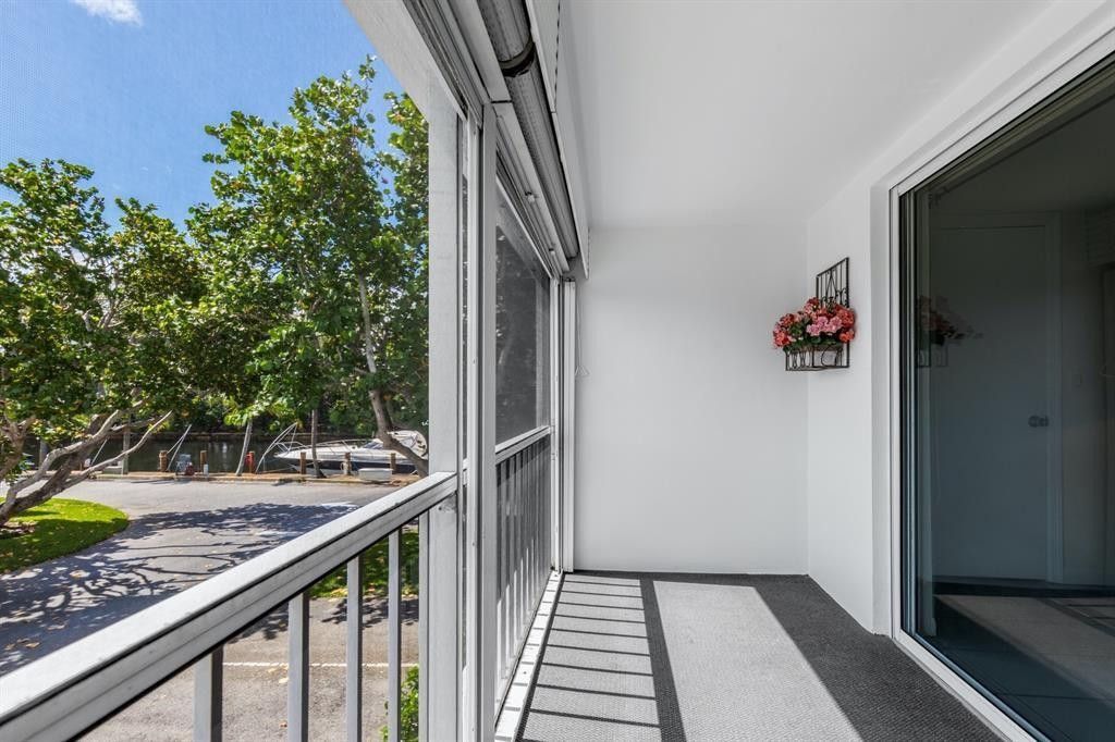 6449 Bay Club Drive, Unit 4, Fort Lauderdale, FL 33308 Photo