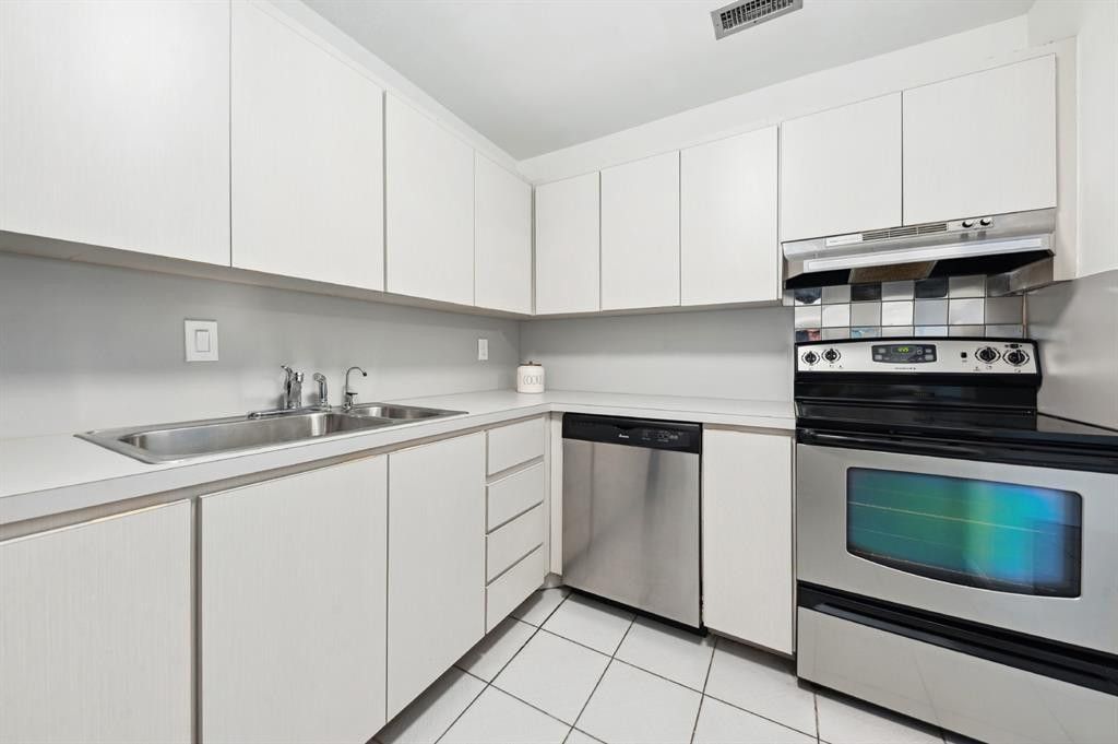 6449 Bay Club Drive, Unit 4, Fort Lauderdale, FL 33308 Photo