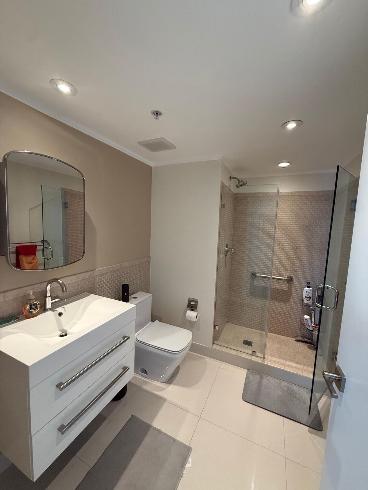 325 S Biscayne Boulevard, Unit 3926-B, Miami, FL 33131 Photo