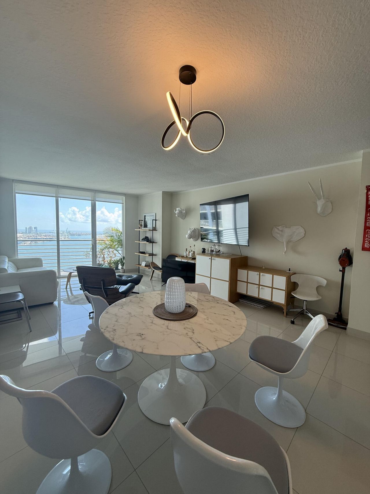 325 S Biscayne Boulevard, Unit 3926-B, Miami, FL 33131 Photo