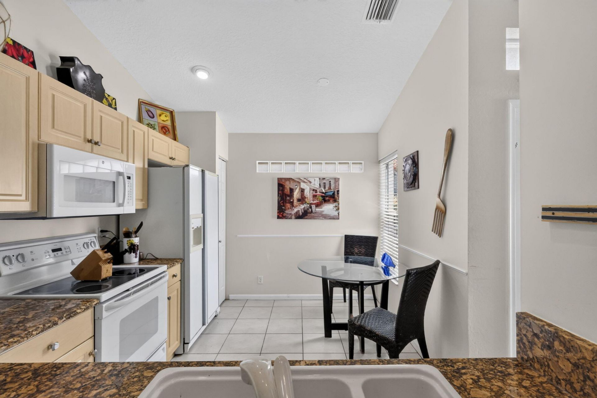 7203 Whitfield Avenue, Boynton Beach, FL 33437 Photo