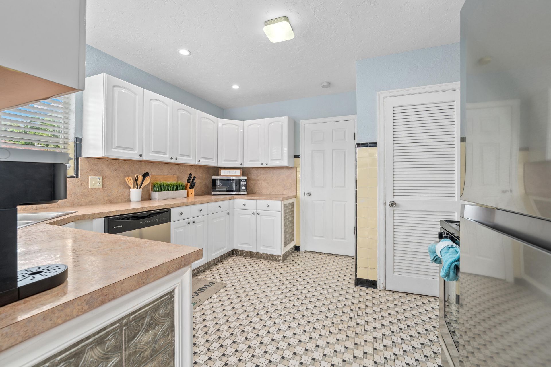 1202 N K Street, Lake Worth Beach, FL 33460 Photo