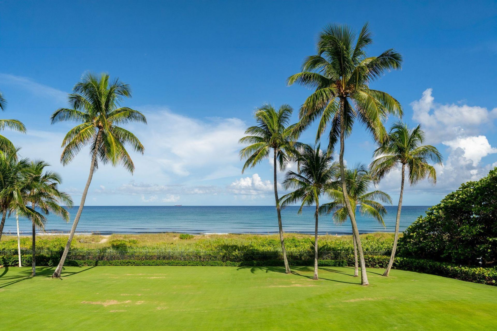1919 N Ocean Boulevard, Gulf Stream, FL 33483 Photo
