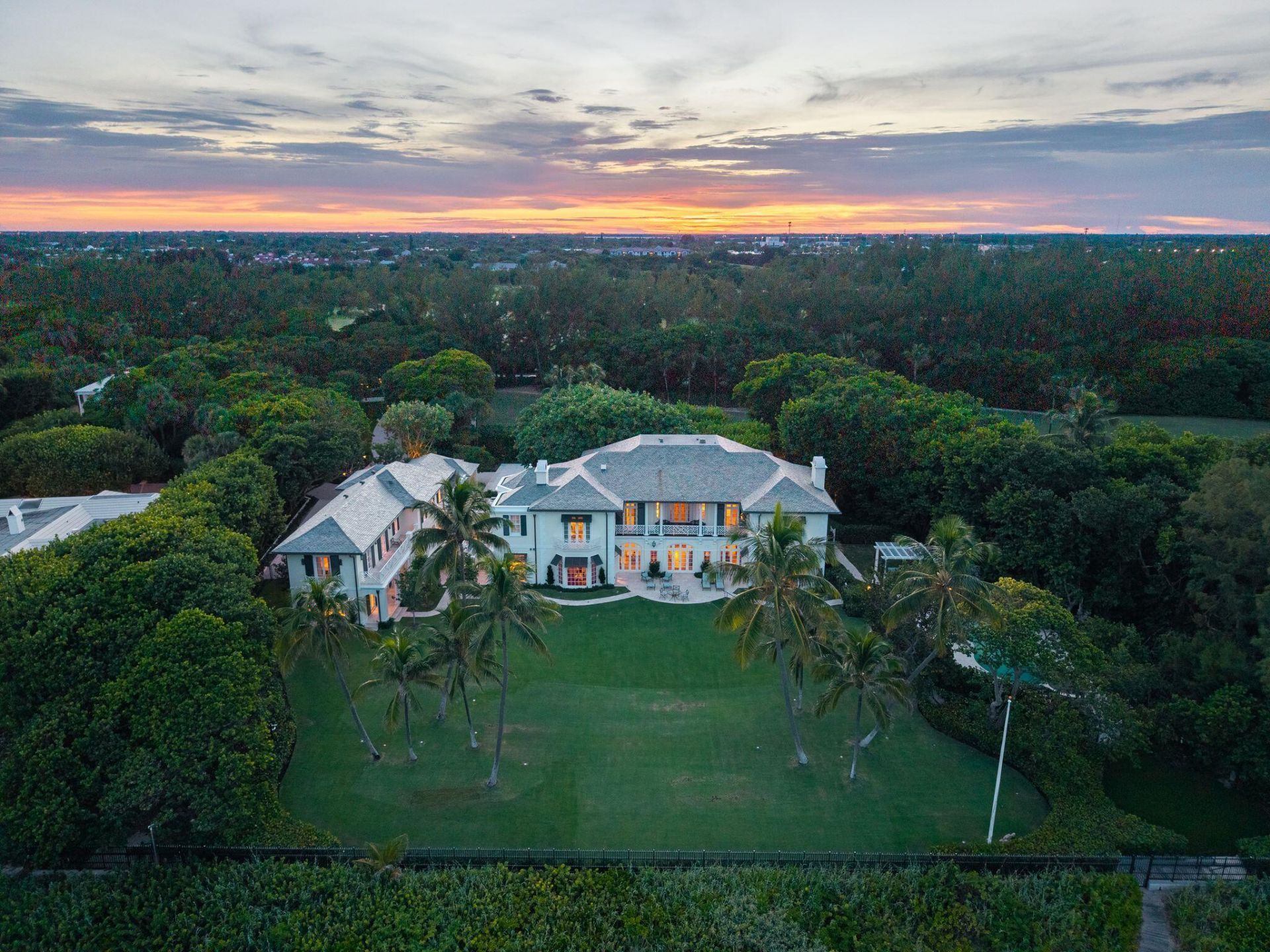 1919 N Ocean Boulevard, Gulf Stream, FL 33483 Photo