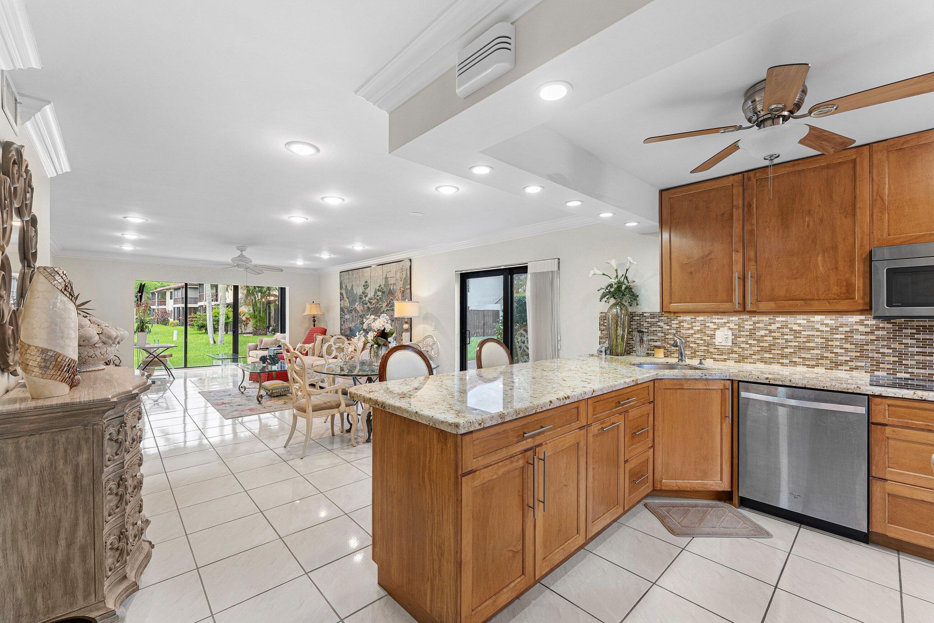 8520 Casa Del Lago, Unit E, Boca Raton, FL 33433 Photo