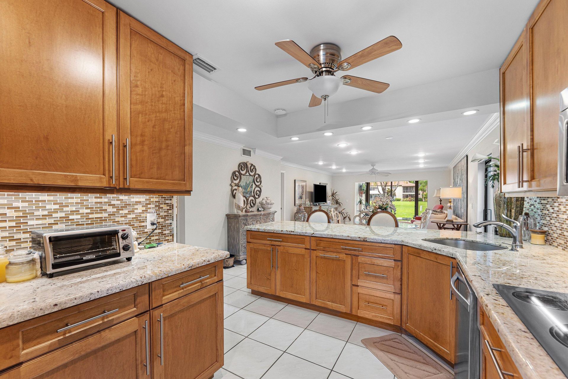 8520 Casa Del Lago, Unit E, Boca Raton, FL 33433 Photo