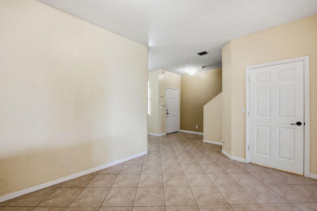 160 Village Boulevard, Unit G, Tequesta, FL 33469 Photo