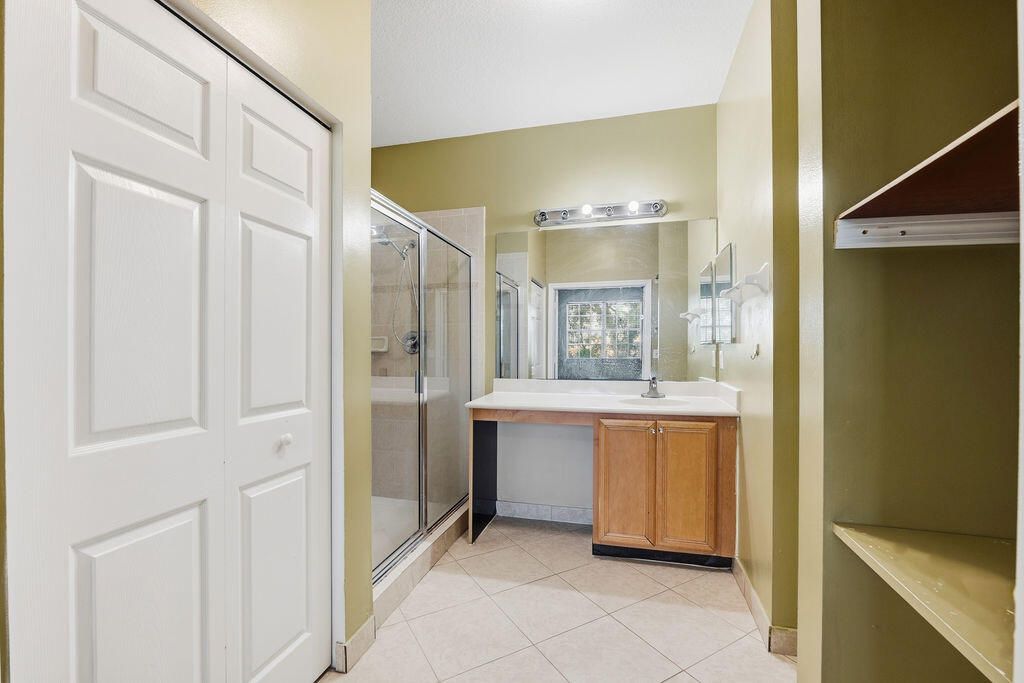 160 Village Boulevard, Unit G, Tequesta, FL 33469 Photo