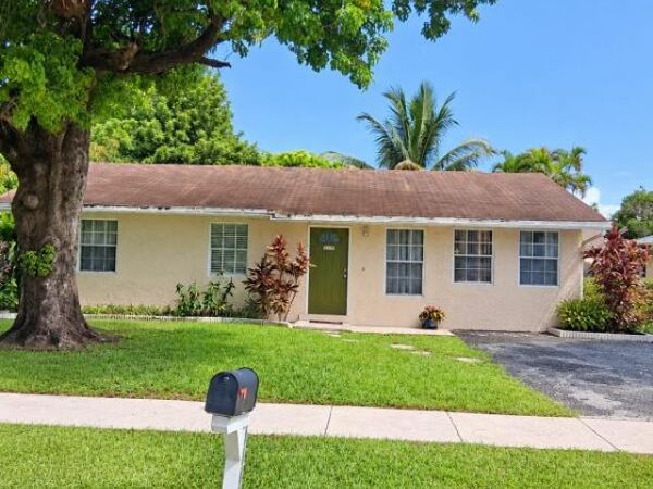 8171 SW 5th Court, North Lauderdale, FL 33068