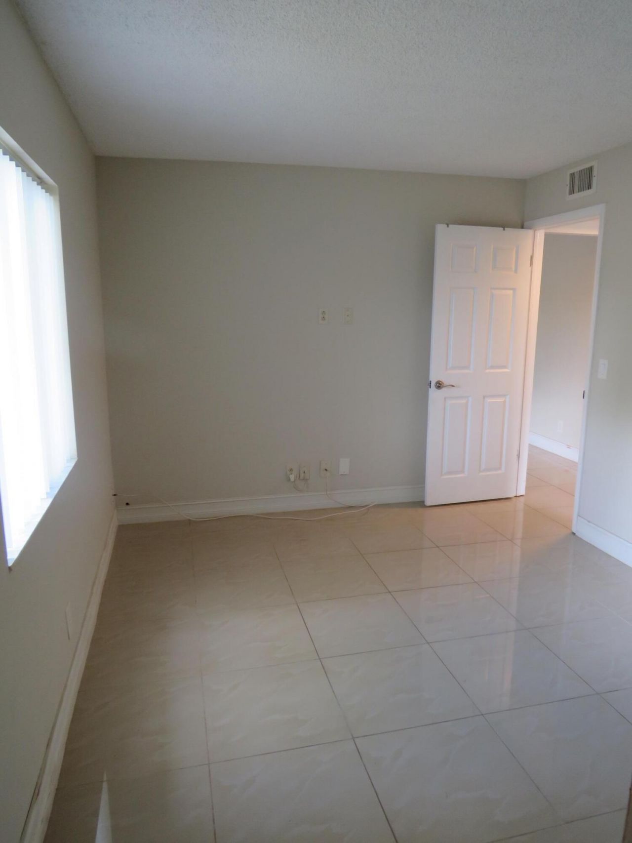 335 Pine Ridge Circle, Unit D-1, Greenacres, FL 33463 Photo
