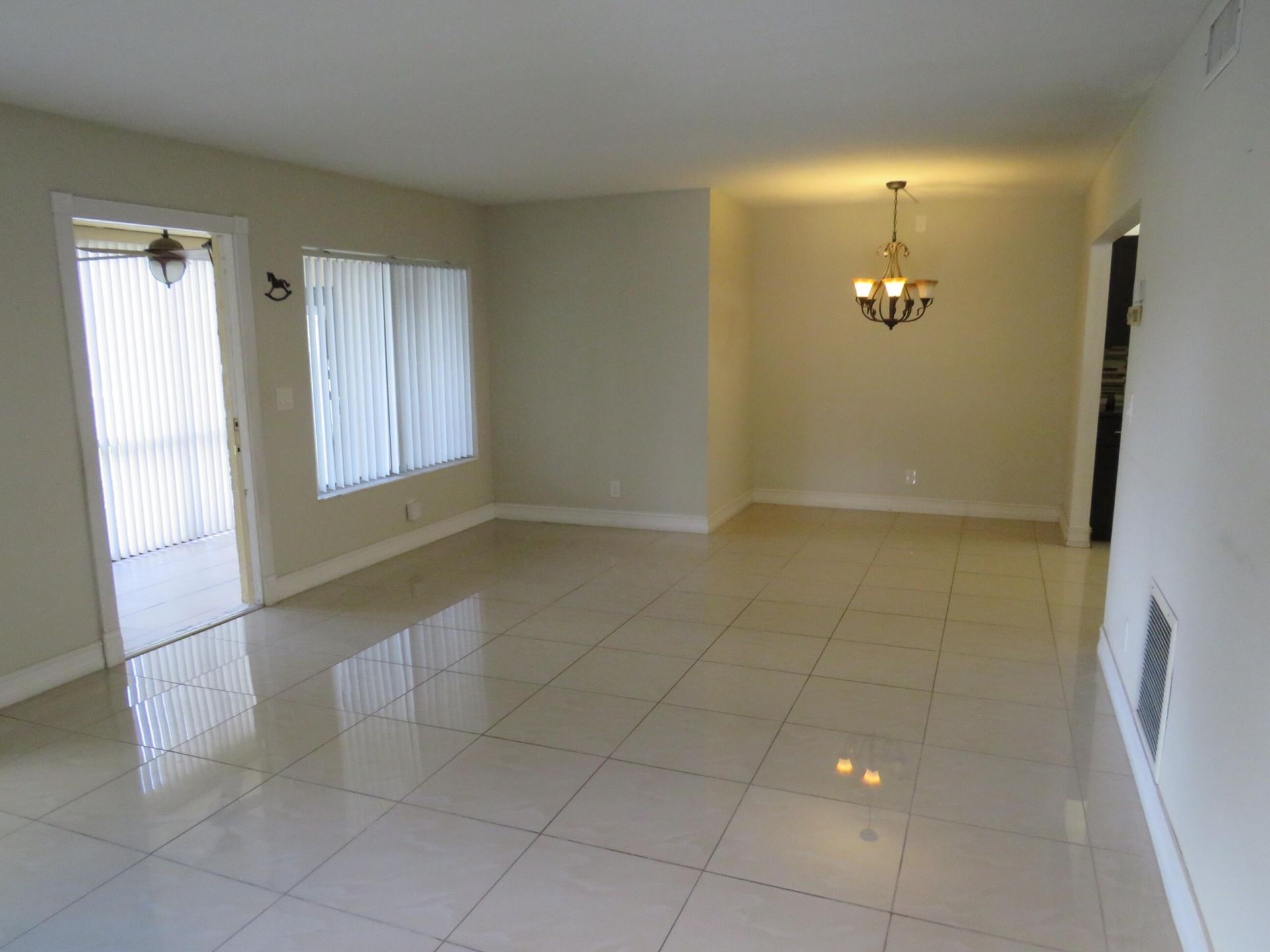 335 Pine Ridge Circle, Unit D-1, Greenacres, FL 33463 Photo