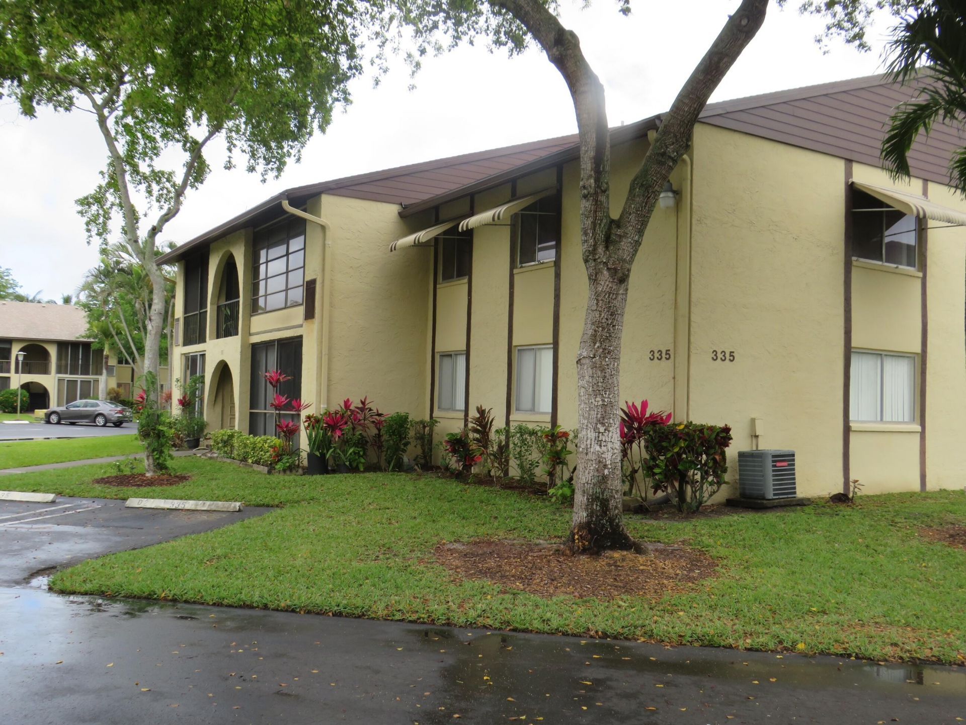 335 Pine Ridge Circle, Unit D-1, Greenacres, FL 33463 Photo