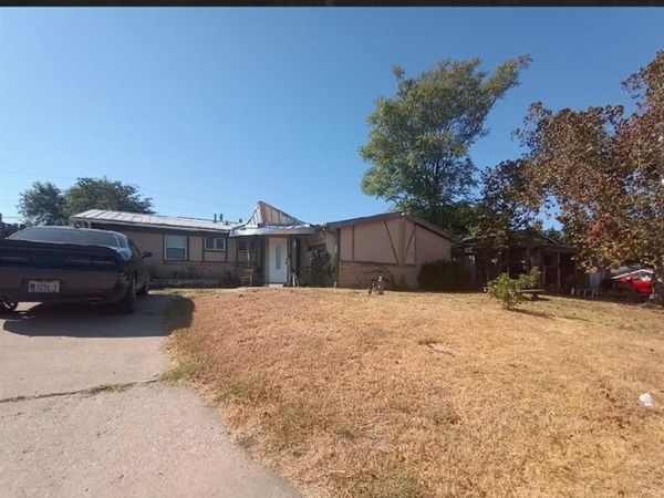 422 NW Woodridge Street, Lawton, OK 73507