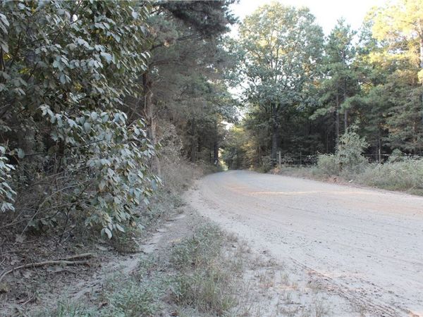 990 Mahan Drive , Damascus, AR 72027