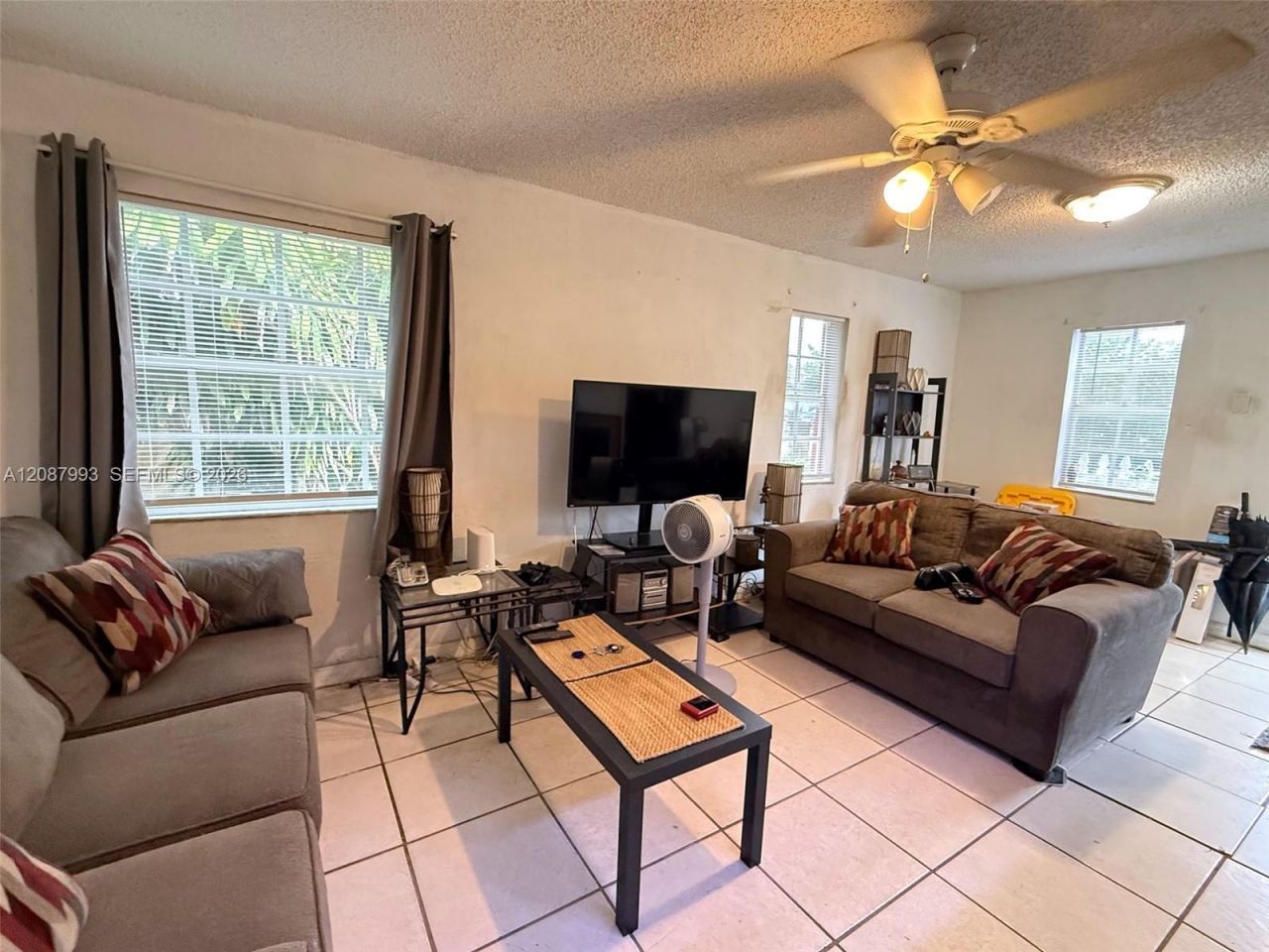 2118 NW 83rd St, Miami, FL 33147 Photo