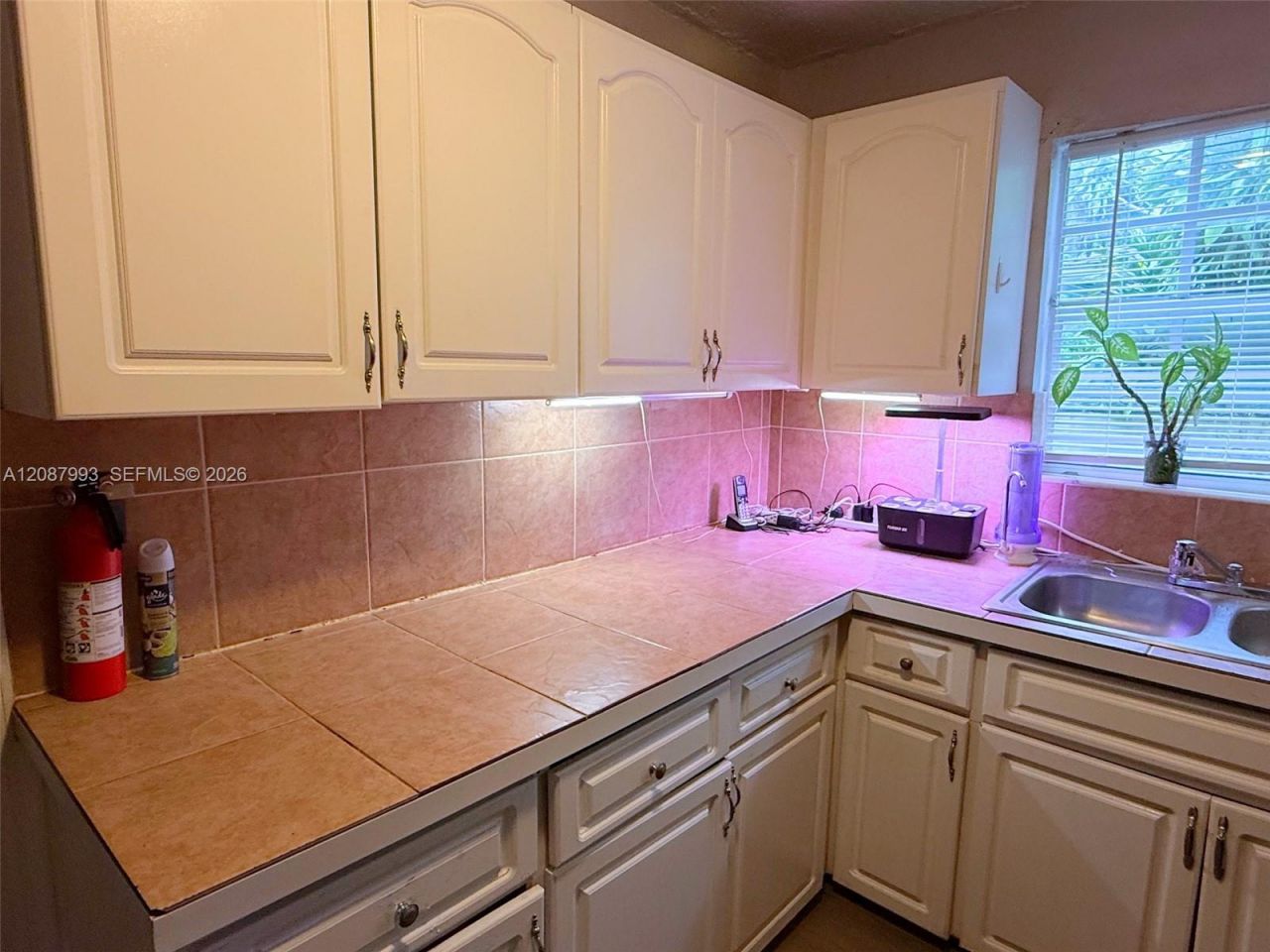 2118 NW 83rd St, Miami, FL 33147 Photo