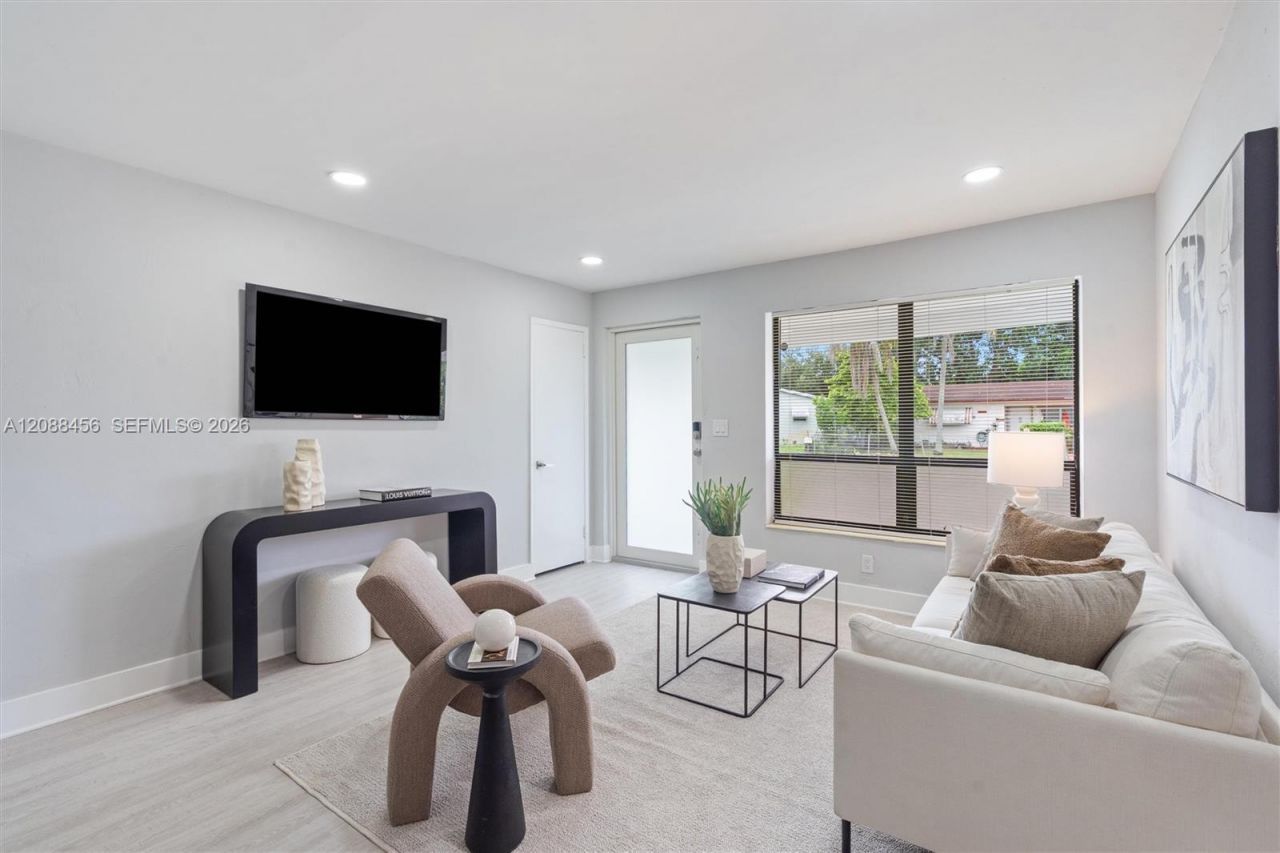 6405 Dawson St, Hollywood, FL 33023 Photo