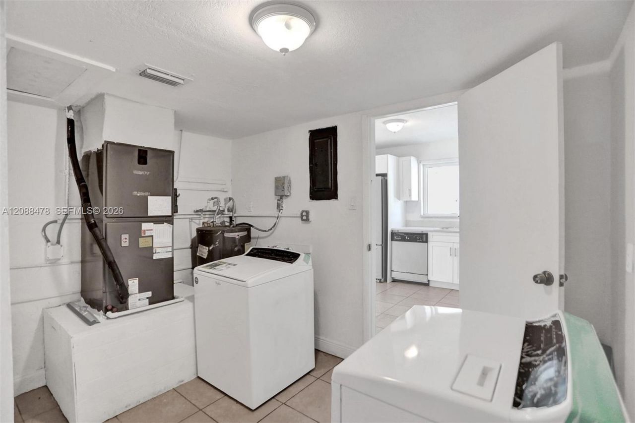 1002 S 28th Ave, Hollywood, FL 33020 Photo
