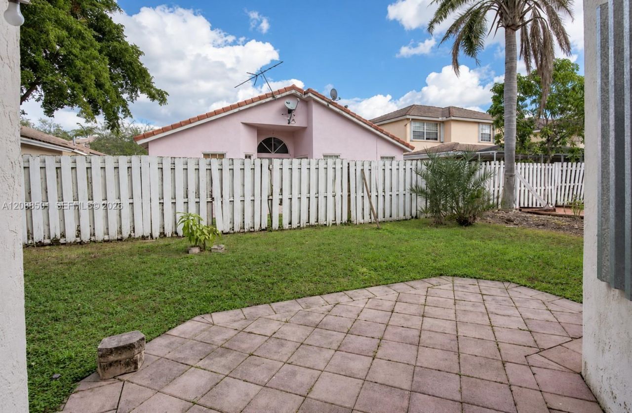 13835 NW 22nd Ct, Sunrise, FL 33323 Photo