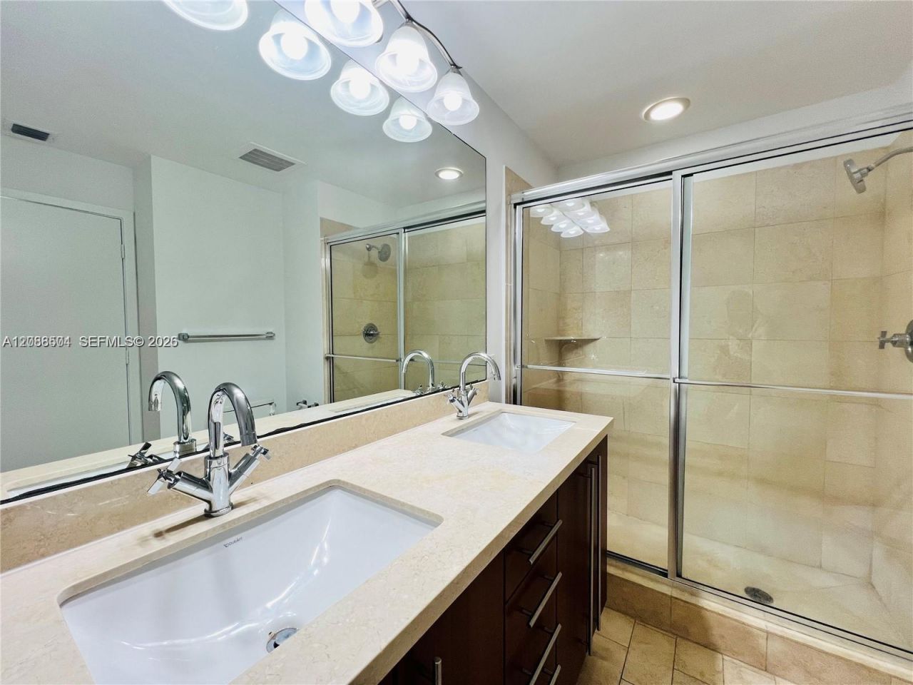 79 SW 12th St, Unit 2310-S, Miami, FL 33130 Photo