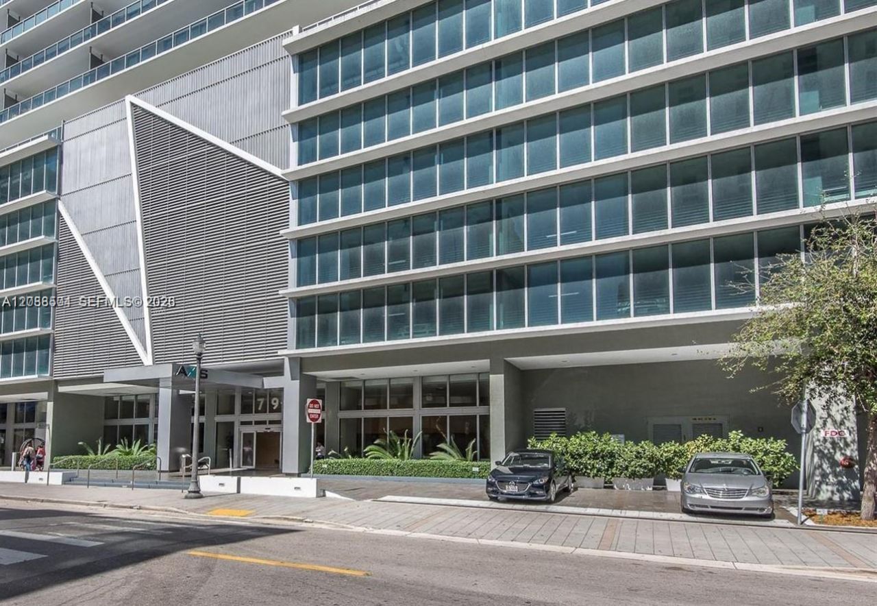 79 SW 12th St, Unit 2310-S, Miami, FL 33130 Photo