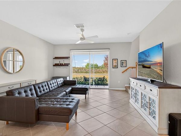 2821 Citrus ST, NAPLES, FL 34120