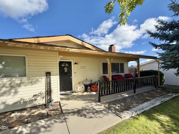 10227 Wright Avenue, Klamath Falls, OR 97603