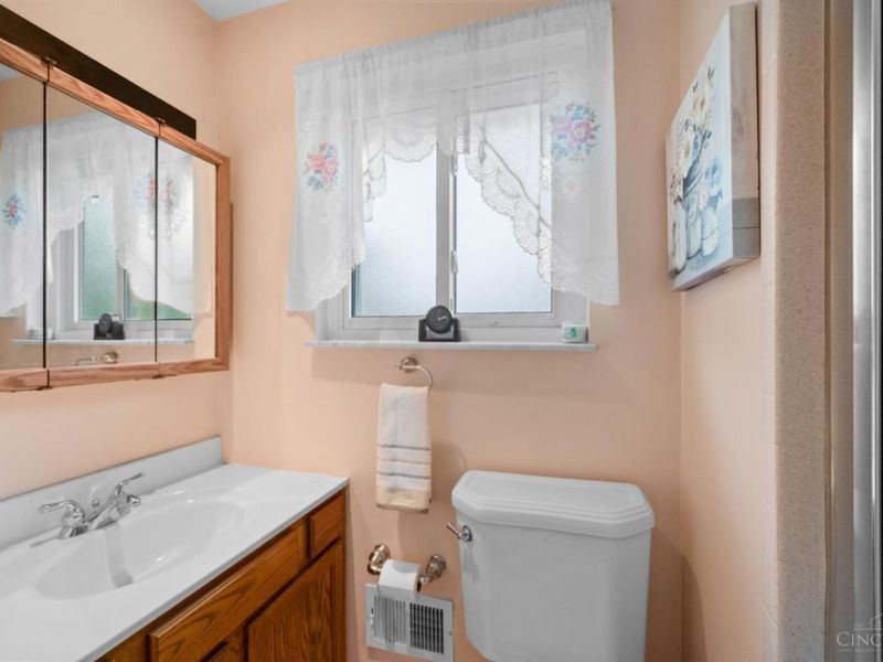 6166 Ramblingridge Drive, Green Township, OH 45247 Photo 41