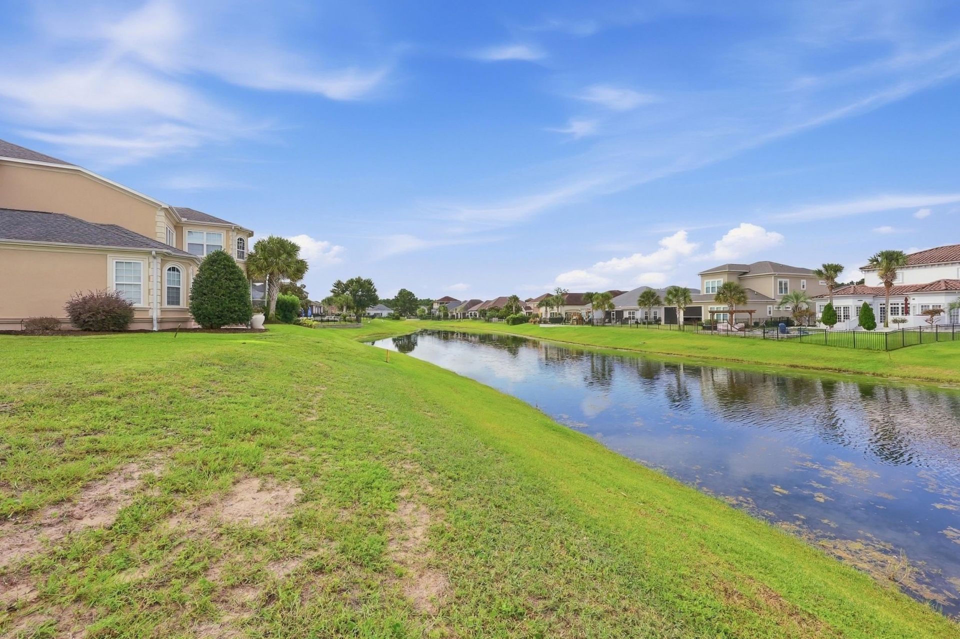 961 Bluffview Dr. Photo 6