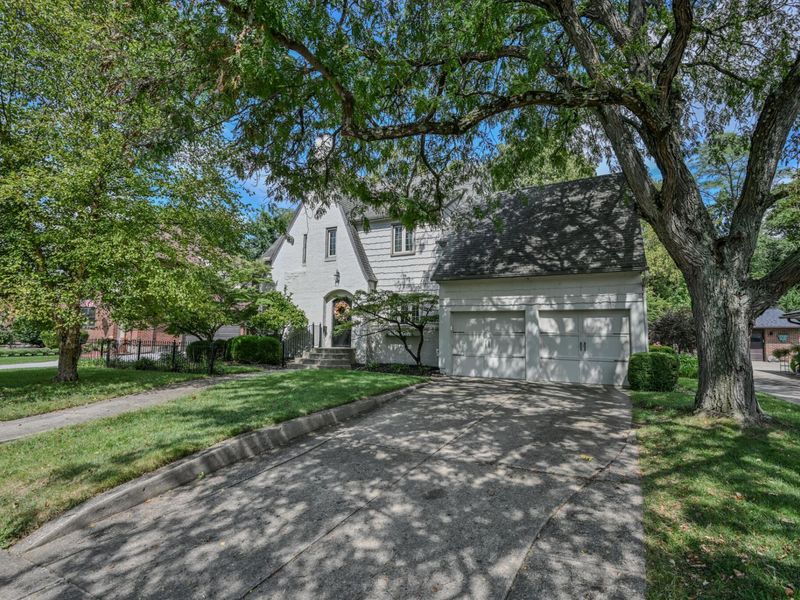 286 N Broadmoor Boulevard, Springfield, OH 45504 Photo 2
