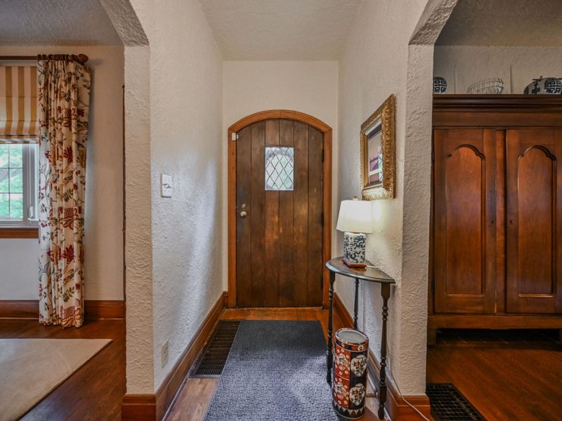 286 N Broadmoor Boulevard, Springfield, OH 45504 Photo 5