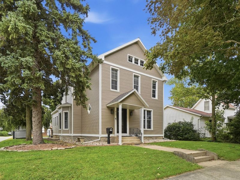 410 W Pearl Street, Wapakoneta, OH 45895 Photo 2