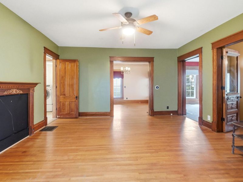 410 W Pearl Street, Wapakoneta, OH 45895 Photo 8