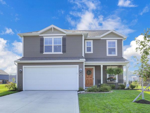 318 Trinity Way W, Newark, OH 43055