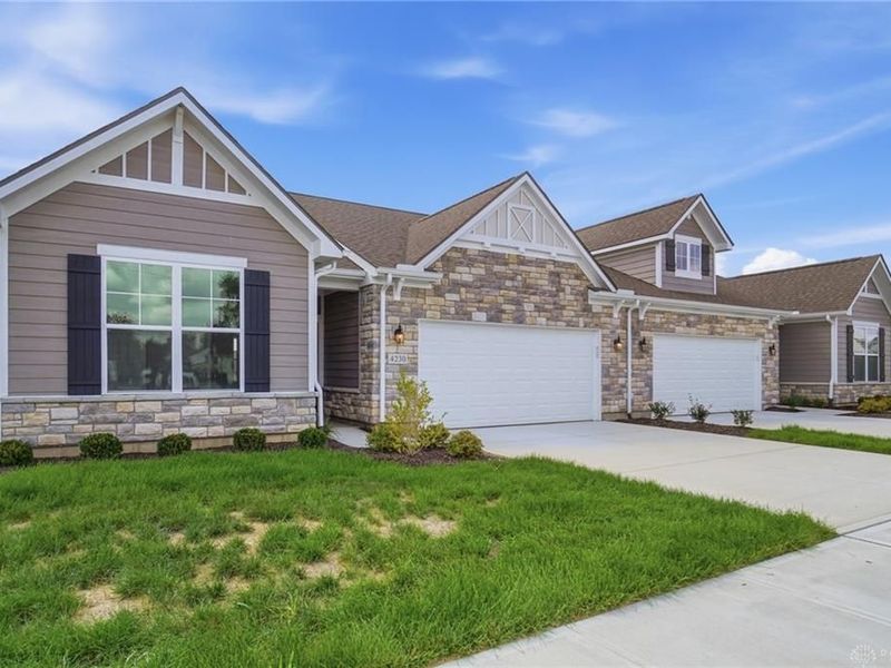 4230 Ellason Court, Dayton, OH 45440 Photo 2