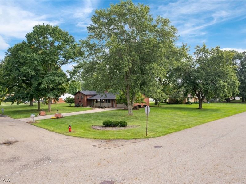 1212 Buena Vista Street NE, Canton, OH 44714 Photo 32