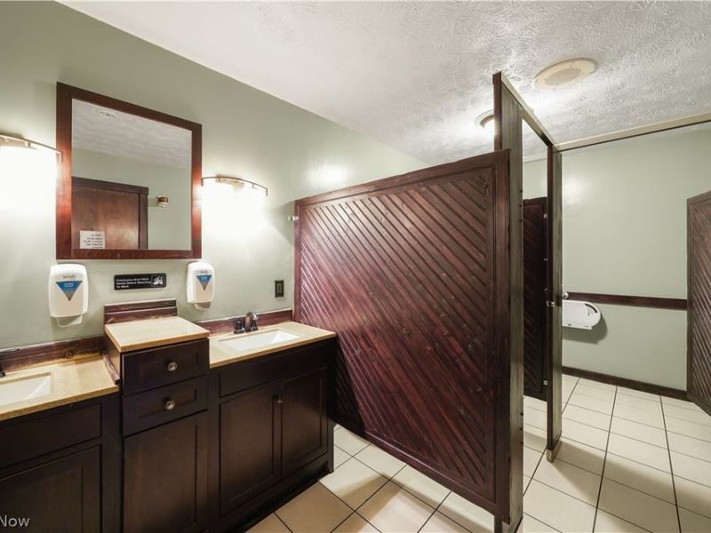 8148 Main Street , Garrettsville, OH 44231 Photo 17