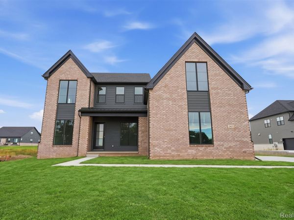 2417 Provencal Drive, Commerce Township, Mi 48382