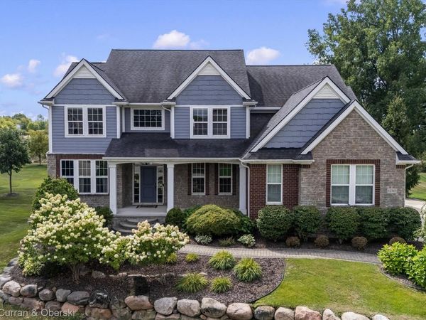 52365 Trailwood Dr, Lyon Township, Mi 48178