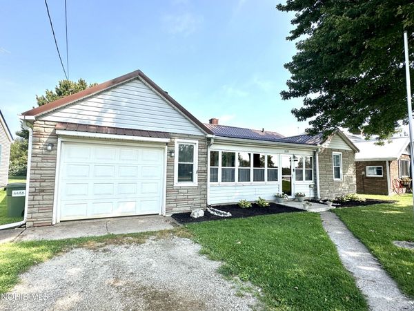 3539 W Harbor Road, Port Clinton, OH 43452