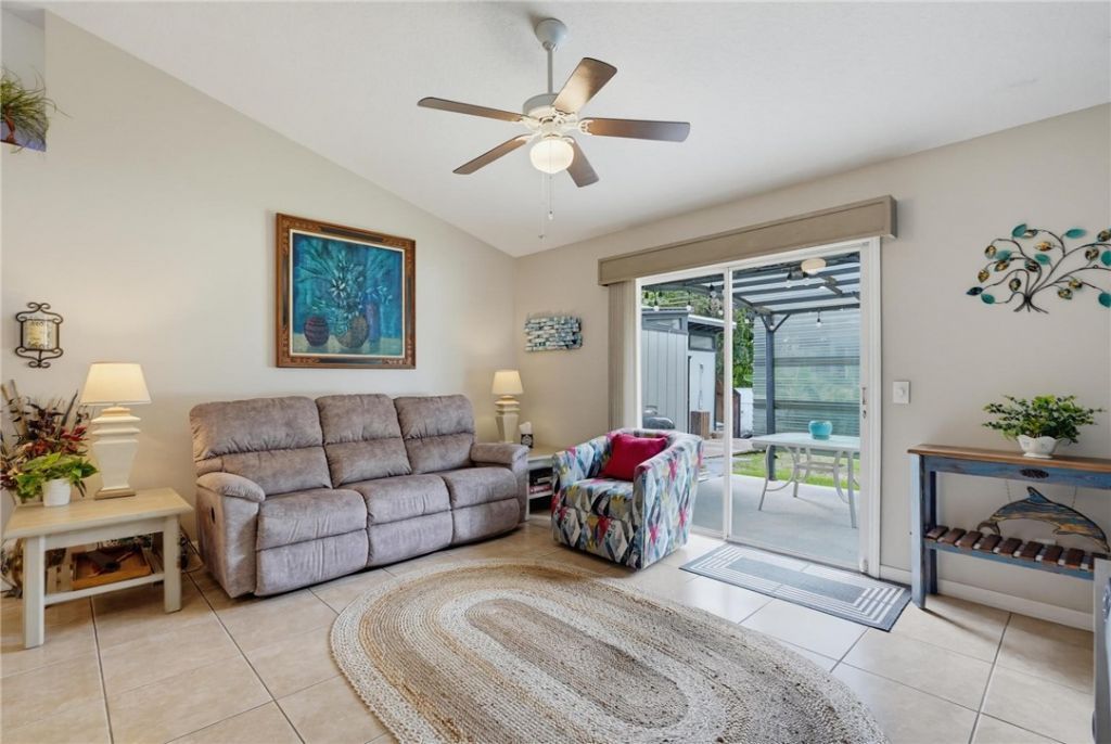 6385 4th Place, Vero Beach, FL 32968 Photo